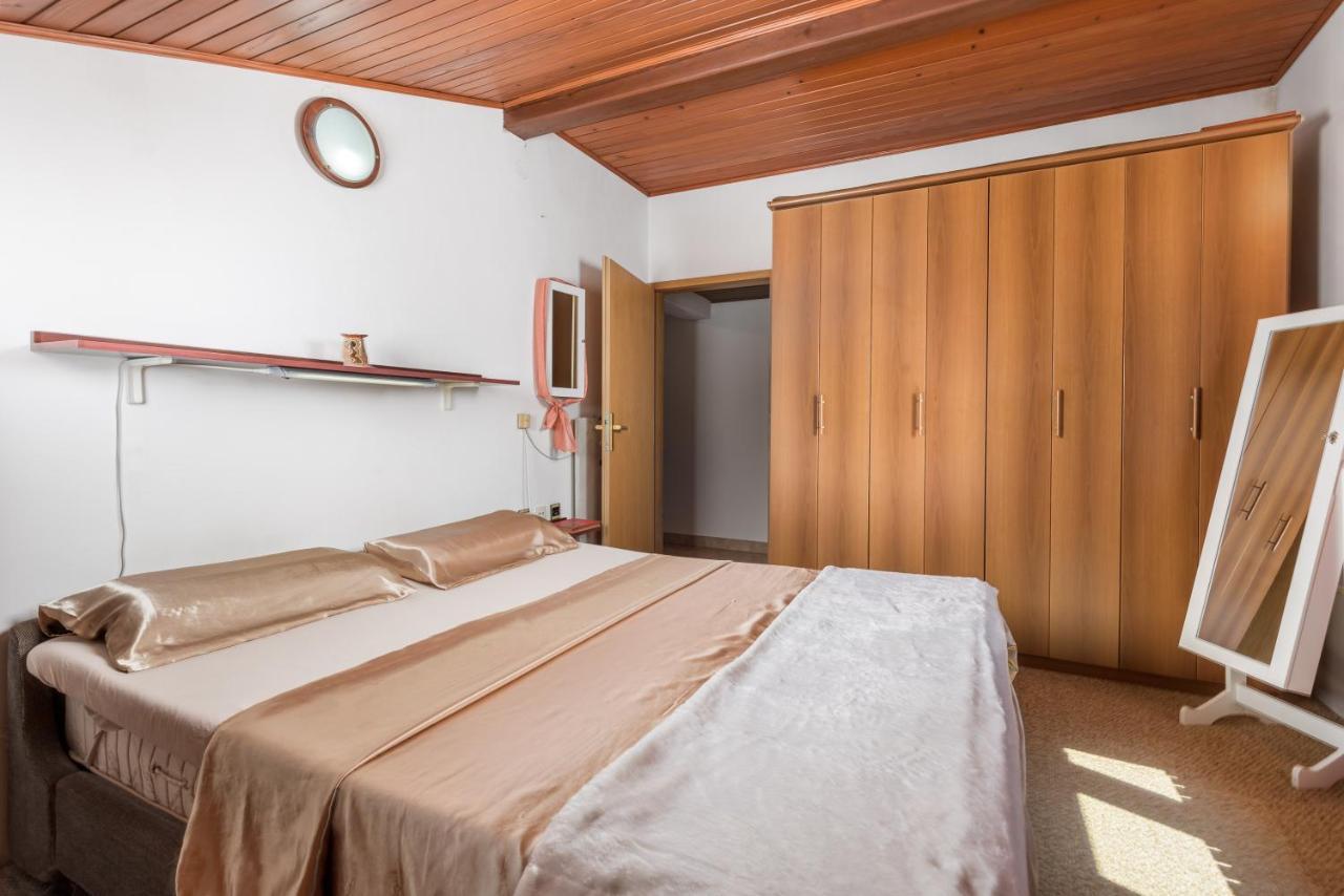 Apartment Magda With A Parking Space And Sea View Rijeka Eksteriør billede
